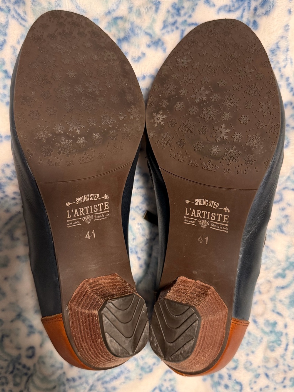 Spring Step LāArtiste Two-Tone Brown and Navy Heeled Ankle Boots - Picture 5 of 6